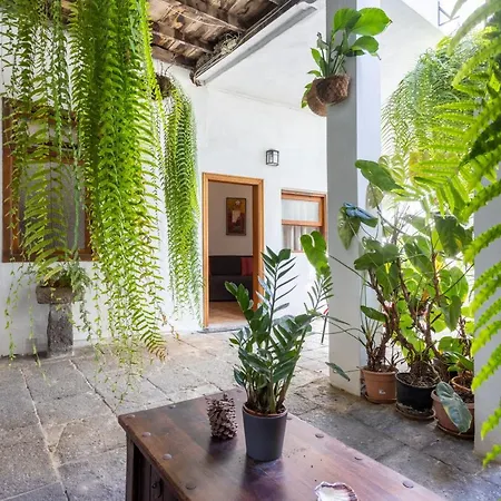 Vakantiehuis Home2book Charming Casa Candy Private Pool & Bbq *
